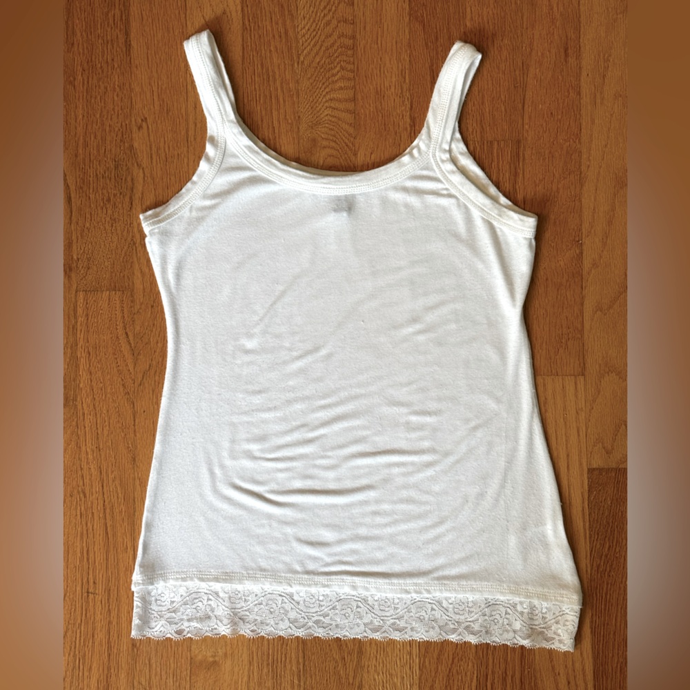 Carré Noir White Lace Trim Tank Top, S